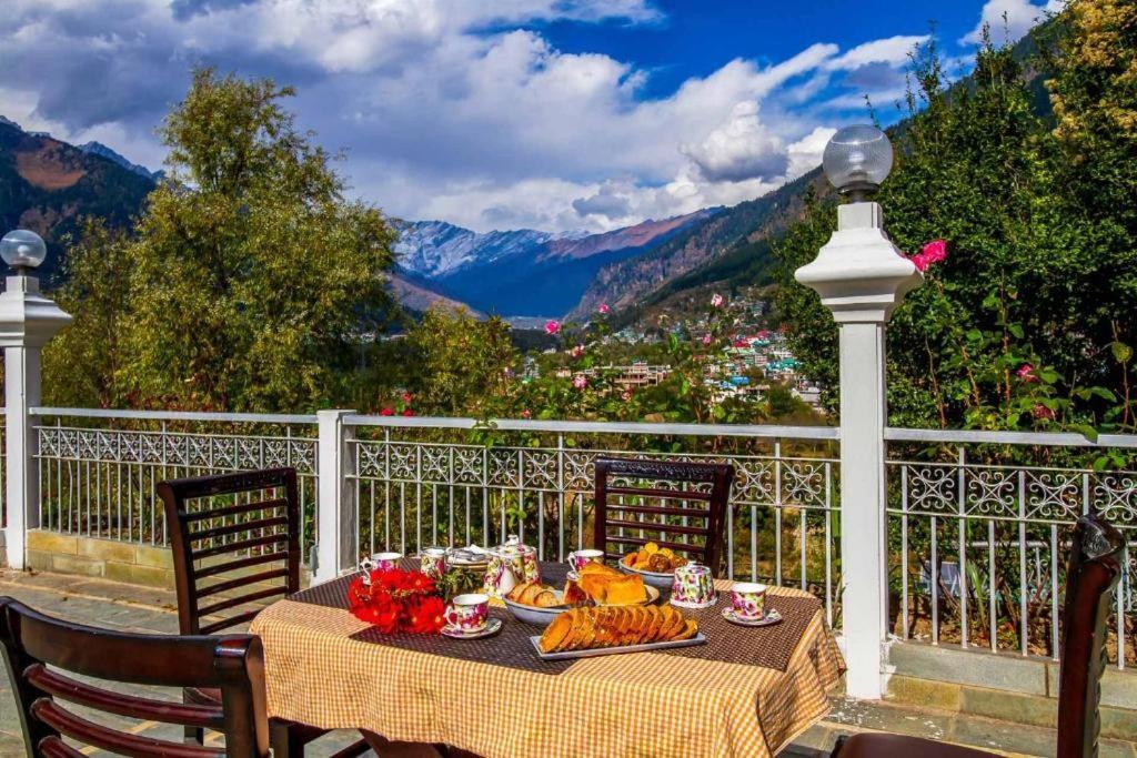 ホテルWhite Mist Manali エクステリア 写真